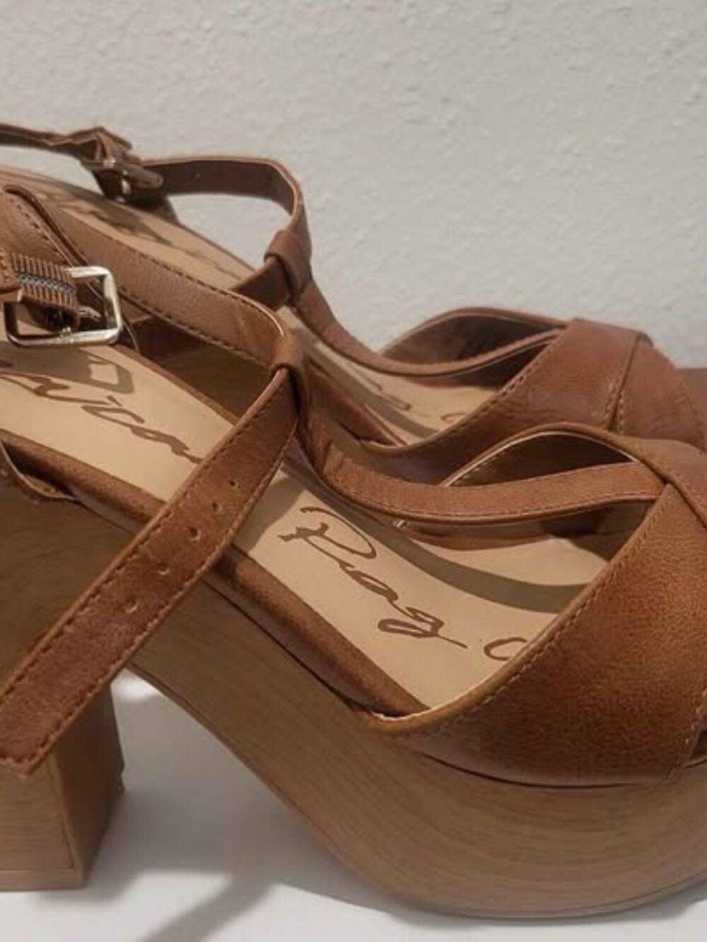 American Rag Cie Tan Platform Wedge Sandals Size 9